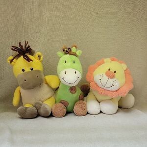 Lil' Sweetez Giraffe And Lion, Spark Create Imagine Giraffe Rattle Plush
